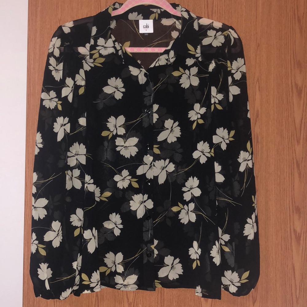 Cabi long sleeve blouse size small